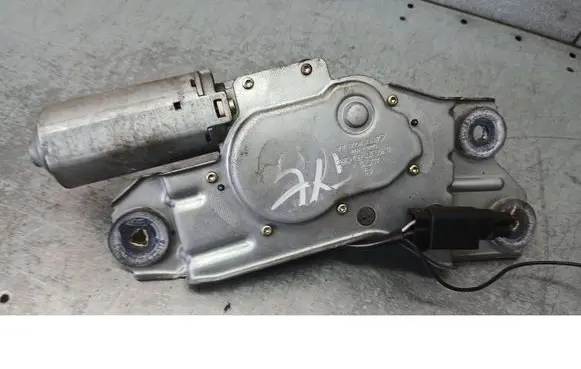 Ford Focus Rear window wiper motor 0390201552