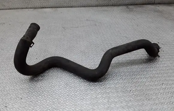 Mazda 3 I Engine coolant pipe/hose