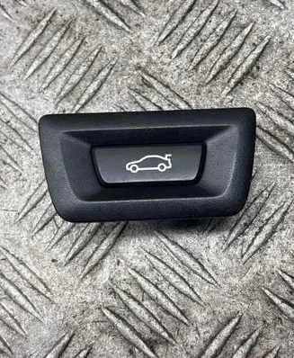 BMW 5 G30 G31 G38 Tailgate/boot open switch button 9275119