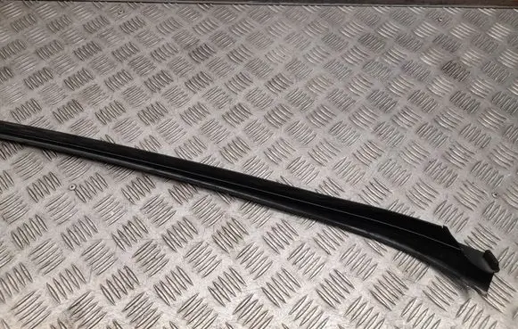 Mercedes-Benz E A207 Windshield trim A2076901362