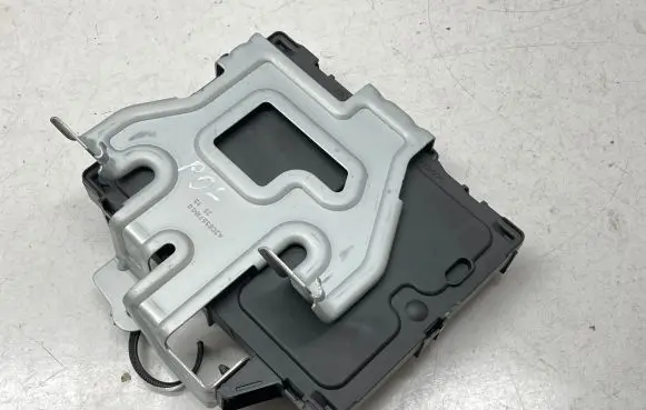 Nissan Pulsar Comfort/convenience module 284B13ZP5A 116RI002869 116RAI002868