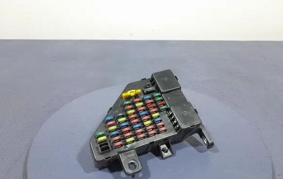 Hyundai Tucson JM Fuse box set 911102E001