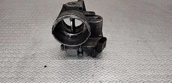 Volkswagen Caddy Throttle valve 03G128063C