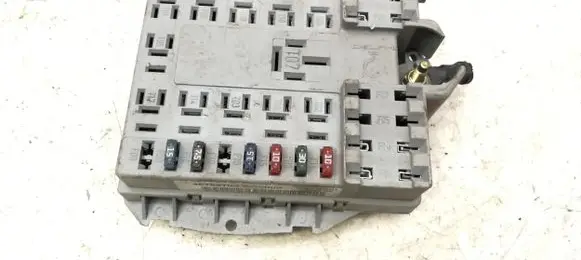 Fiat Doblo Fuse module 46752703 20010701 154034