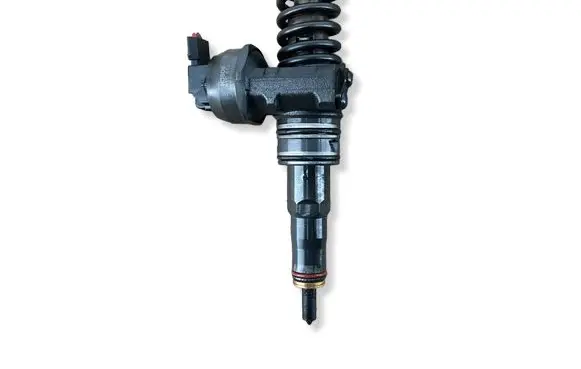 Volkswagen Touran II Fuel injector 0414720215