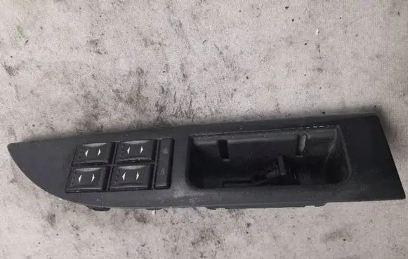 Ford Mondeo Mk III Electric window control switch 1S7X14A563 1S7X14B077AC