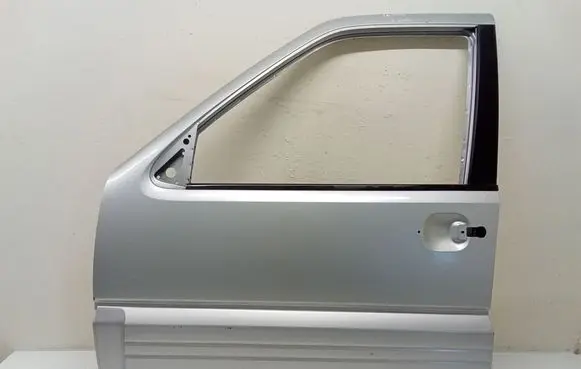 Nissan Terrano Front door 801017F731