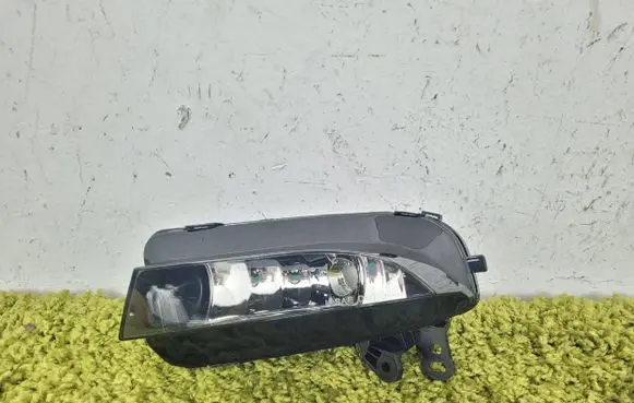 Audi A5 8T 8F Front fog light 8T0941699G