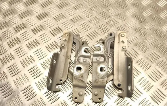 Ford Fiesta Engine bonnet/hood hinges 