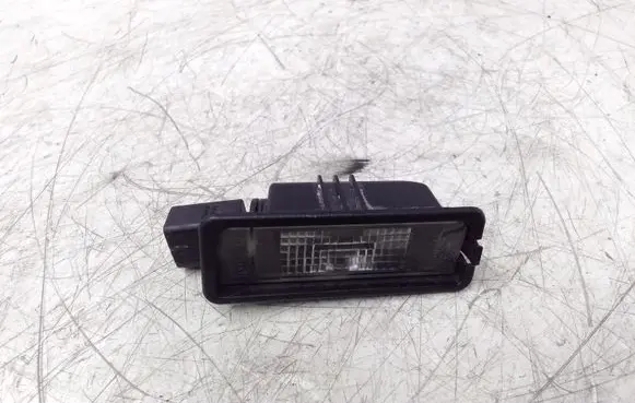 Volkswagen Golf VI Number plate light 1K8943021