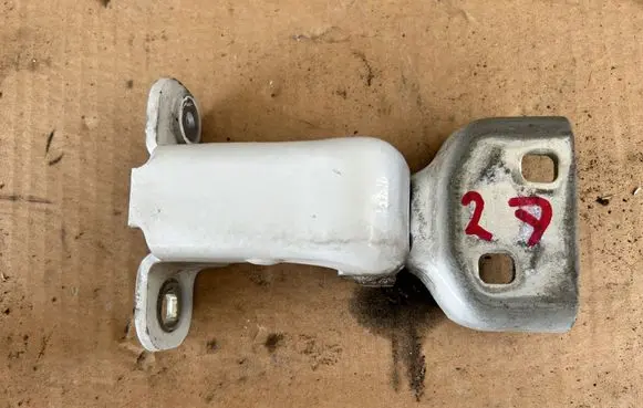 Renault Trafic II (X83) Front door lower hinge 311772N GM66380