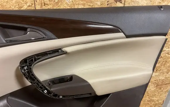Opel Insignia A Front door card panel trim