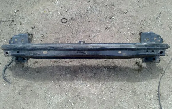 Volkswagen Touareg I Front bumper support beam 