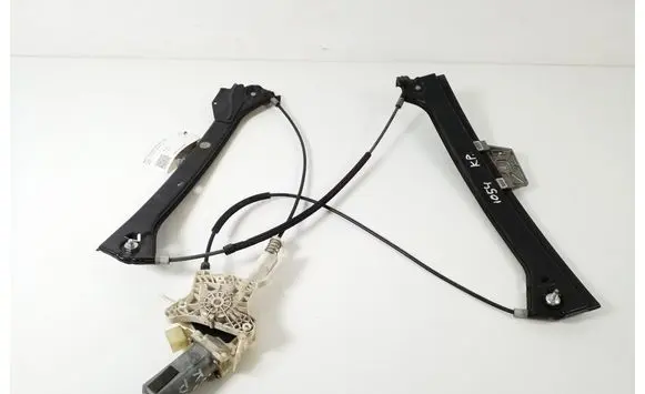 Mercedes-Benz CLK A209 C209 Front door window regulator with motor