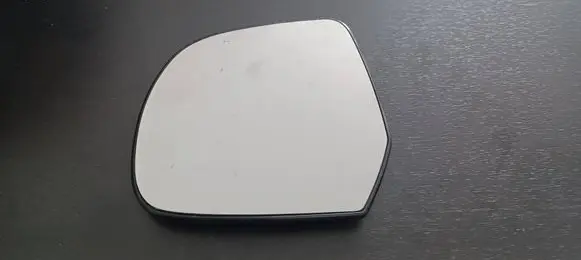 Nissan Leaf I (ZE0) Wing mirror glass 2083.3061