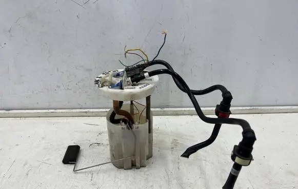 Ford Focus Fuel level sensor AV619275BC