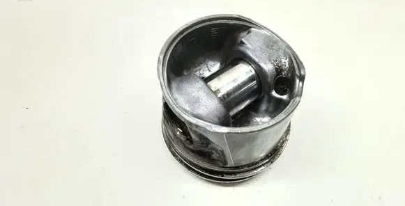 Volvo XC90 Piston 81L79