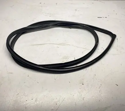 Hyundai Tucson TL Rubber seal front coupe door 