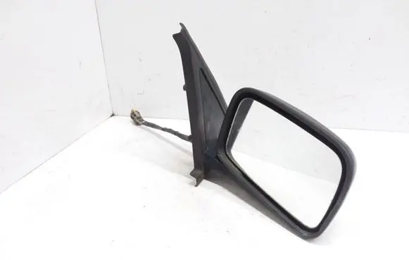 Volkswagen Jetta II Manual wing mirror 