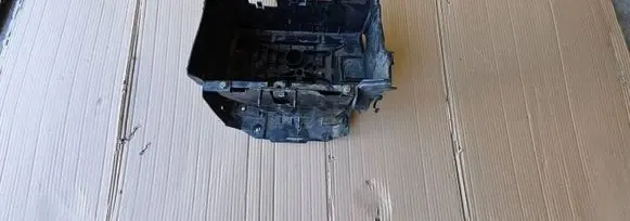 Renault Trafic III (X82) Battery box tray 