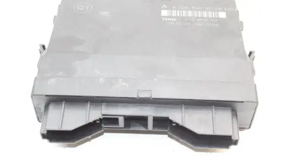 Mercedes-Benz CLK A209 C209 Central body control module A2098205926