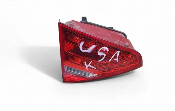 Audi S5 Tailgate rear/tail lights 8T0945093B