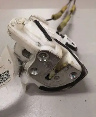 Mazda 6 Rear door lock F96G15R2 F96G01R2