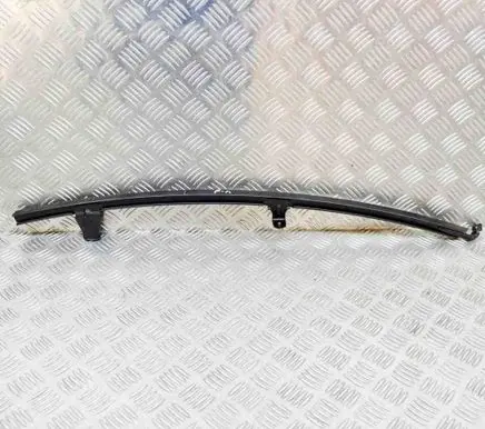 Toyota Yaris Door glass rail 