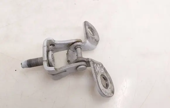 Ford Kuga II Tailgate/trunk/boot hinge