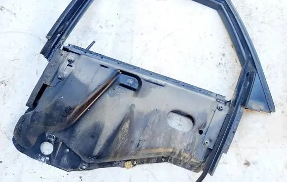 Audi 80 90 S2 B4 Rear door window/glass frame