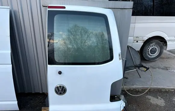 Volkswagen Transporter - Caravelle T5 Back/rear loading door 