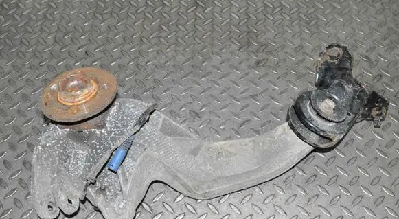Mini One - Cooper Coupe R56 Rear wheel hub
