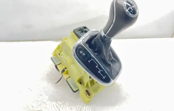 Mercedes-Benz CLK A209 C209 Gear shifter/selector A2032675524