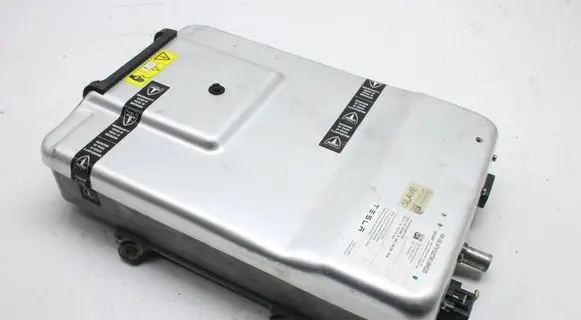 Tesla Model S Voltage converter inverter 101496300K