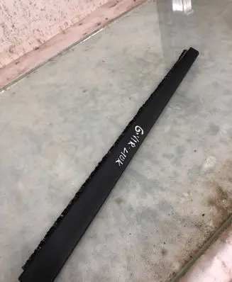 Mercedes-Benz GLC C254 Sunroof sealing rubber 10049085