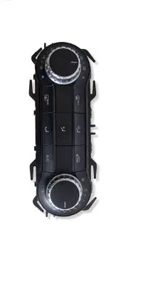 Mercedes-Benz B W246 W242 Climate control unit A2469002208 0019372589 A2469010705