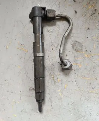 Mercedes-Benz E W212 Fuel injector 28342997 A6510704987 1216100887853