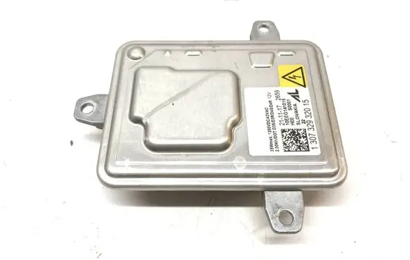 Chrysler Pacifica Headlight ballast module Xenon 130732932015