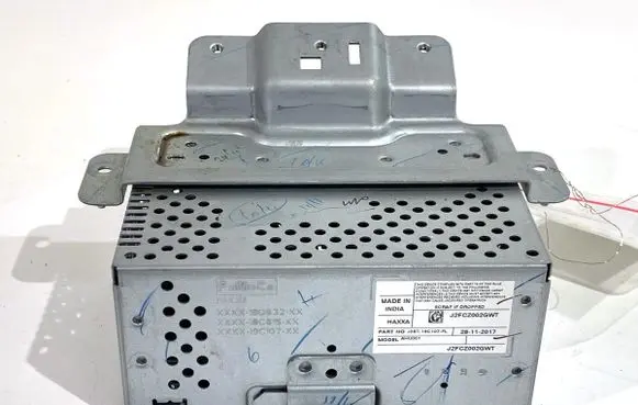 Ford Ecosport Radio/CD/DVD/GPS head unit J2BT19C107FL