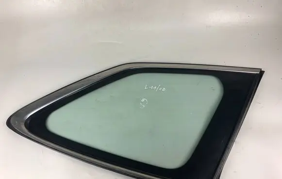 Subaru Legacy Rear side window E643R00011