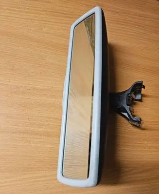 Volkswagen PASSAT B6 Rear view mirror (interior) E11026141
