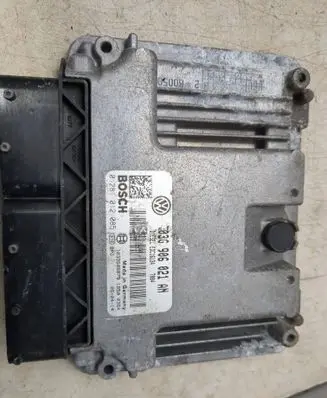 Skoda Superb B6 (3T) Engine control unit/module 03G906021AN 1039S08879 0281012085