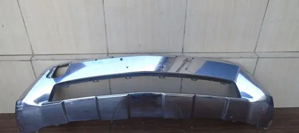 Mercedes-Benz ML W166 Front bumper lip 1668805540