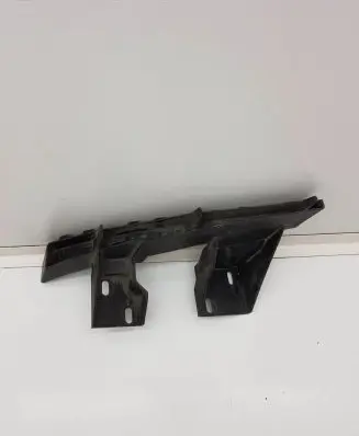 Audi Q7 4L Front bumper mounting bracket 4L0807334