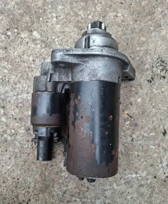 Volkswagen Touran I Starter motor
