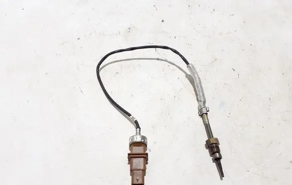 Skoda Octavia Mk4 Exhaust gas temperature sensor 05L919529E