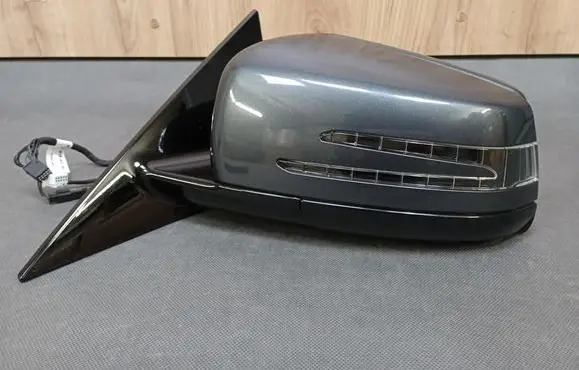 Mercedes-Benz E A207 Front door electric wing mirror 2078104316 A2078104316