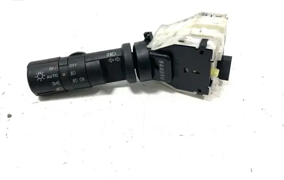 Nissan Qashqai Indicator stalk 8602SD