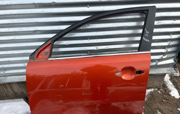 KIA Sportage Front door