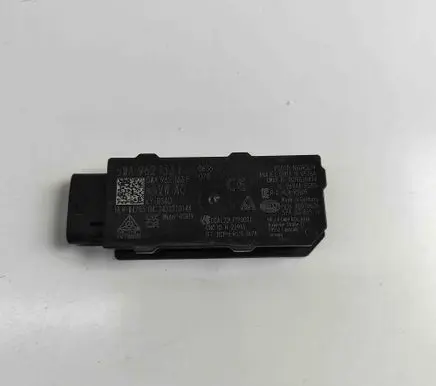 Volkswagen Multivan T6 Keyless system antenna 5WA962133F